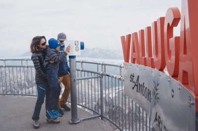 Bild: Arlberg mountain lift leading to hiking trails and alpine peaks