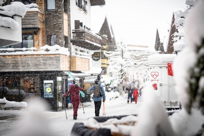 Bild: Village Centre of St. Anton am Arlberg in Winter
